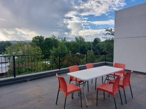 Se Vende Increible Casa En Barrio La Paloma, Villa Allende!!