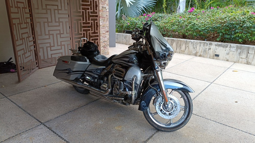 Poderosa Hd Cvo 1900 Cc Muchos Accesorios Extra