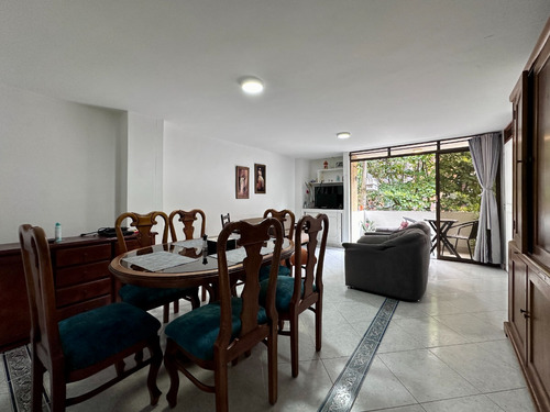 Apartamento En Venta, Laureles, Medellín 