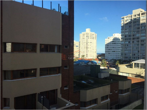 Imagen 8 de 9 de Apartamento En Alquiler Con 1 Dormitorio En Punta Del Este, Península