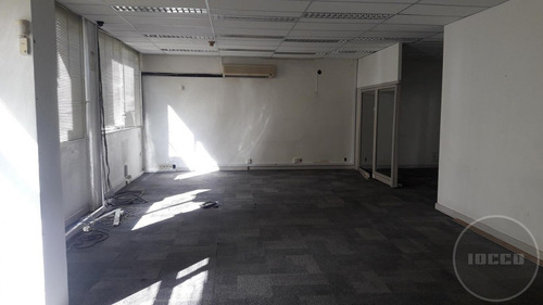 Local Y Oficinas Con Mejoras - En Ciudad Vieja Desarrollado En 3 Plantas