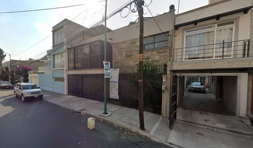 Remato Casa En Calle Linaloe, Santa María Insurgentes !!!204