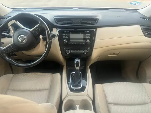 Nissan X-Trail 2.5 Platinum 2 Row Cvt
