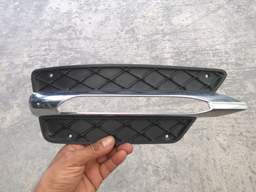 Imagen 1 de 7 de Parrilla Delantera Derecha Mercedes Benz C250 2012 Al 2014