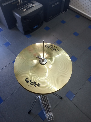 Imagem 3 de 5 de Kit De Pratos Bateria Orion Twister 14 16 20 Twr90 Com Bag