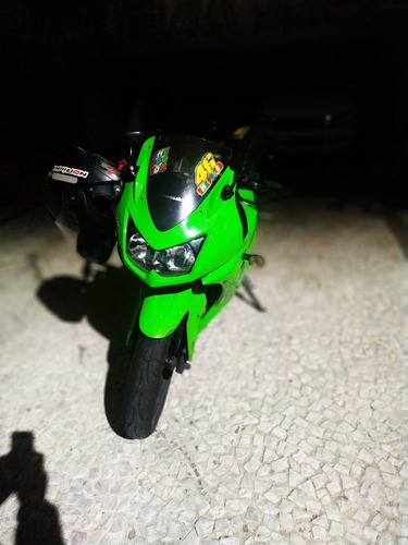 Imagem 1 de 8 de Kawasaki Ninja 250 R