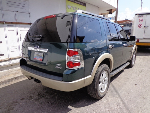 Imagen 4 de 12 de Ford Explorer Eddie Bauer 2010 V8 4x4 Automático