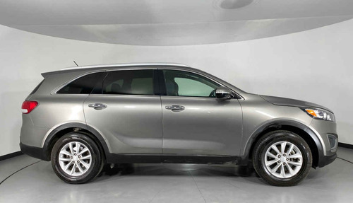 Imagen 6 de 15 de 46684 - Kia Sorento 2017 Con Garantía At