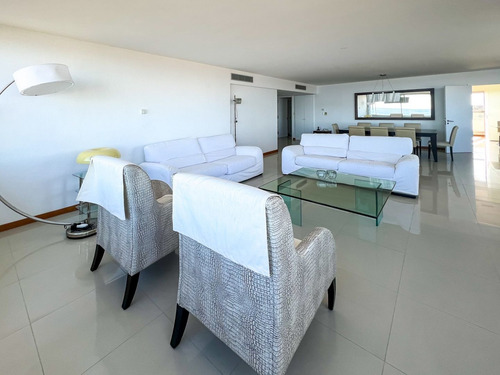 Imagen 5 de 27 de Apartamento En Venta De 3 Dormitorios En Playa Brava (ref: Lij-18)