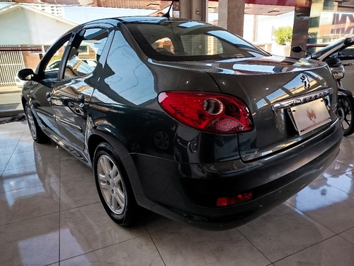 Peugeot 207 1.4 XR PASSION 8V FLEX 4P MANUAL