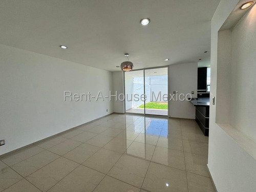 Lomas De Juriquilla Casa De 3 Recamaras En Renta Rah2801