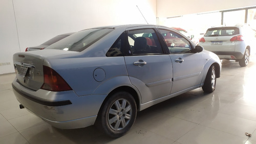 Imagen 6 de 18 de Ford Focus 2007 Ghia 1.8 Tdci
