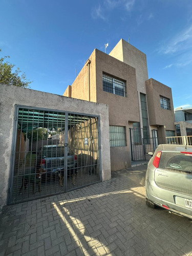 Duplex En Venta Dos Dormitorios - B Arguello
