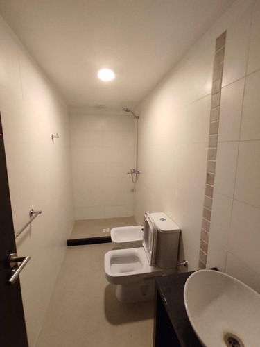Imagen 12 de 18 de Con Renta. Venta Apartamento 1 Dormitorio A Estrenar En La Comercial Bajos Gastos.