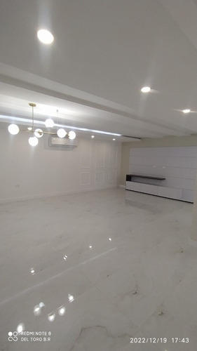 En Venta Town House Urb.araguama Country. Maracay Dt