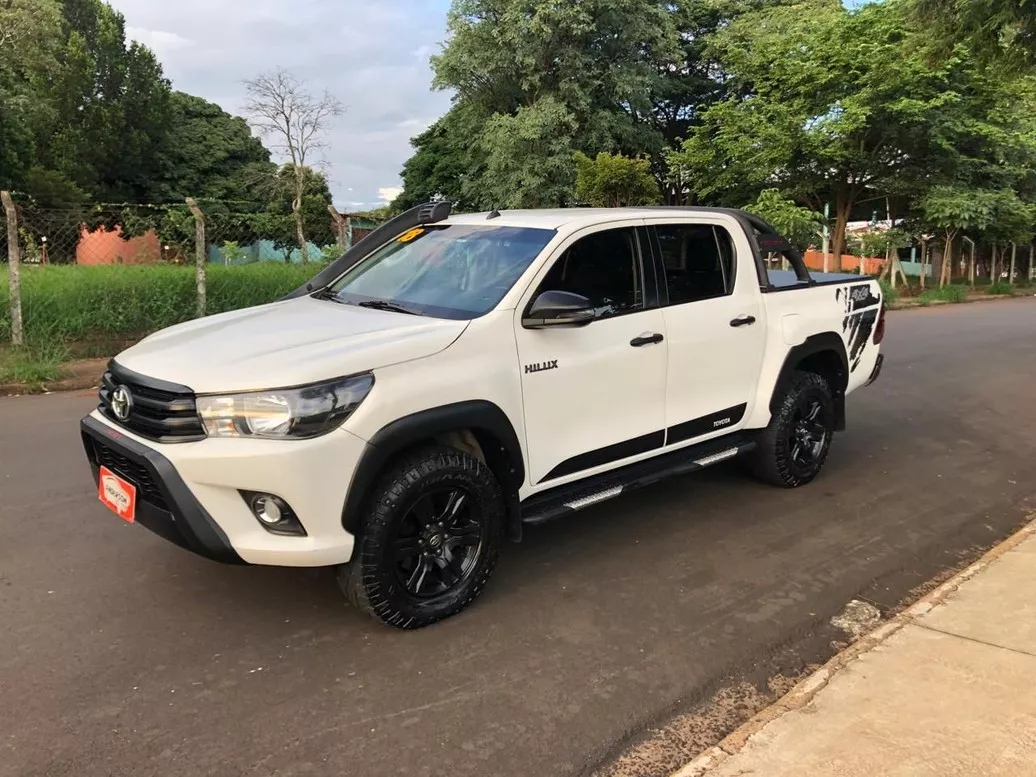 Toyota Hilux 2.8 SR CHALLENGE 4X4 CD 16V