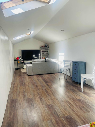 Único Y Hermoso Duplex De 4 Dormitorios Más Sala De Estar