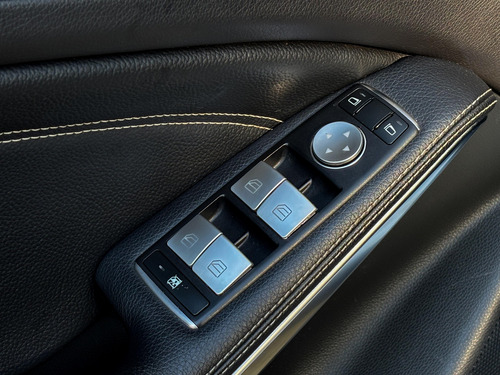 Mercedes-Benz Classe GLA 1.6 Advance Turbo Flex 5p