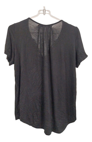 Remera Negra Asterisco Manga Cortas Con Ojalillos Escote 38 (Usado)