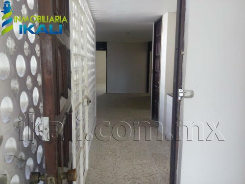 Imagen 9 de 12 de Oficina Comercial En Renta Tajin