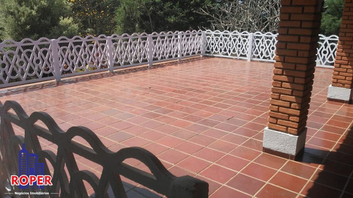 Excelente Chácara De 2.040 Metros Com Piscina À Venda Na Estancia Brasil Em Atibaia!! - Ch00846 - 34651767