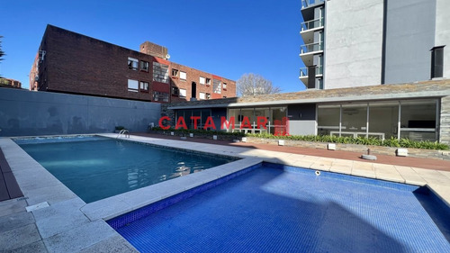 Imagen 17 de 24 de Alquiler Departamento Dos Dormitorios Y Medio Playa Mansa Punta Del Este - Punta Del Este Mansa