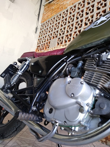 Suzuki Intruder 125