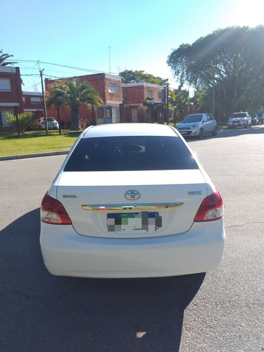 Toyota Yaris 1.5 Sedan Premium 5vel Aa Ee Ra Mt 2012