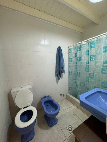 Casa En Venta - 8 Dormitorios 4 Baños - La Lonja
