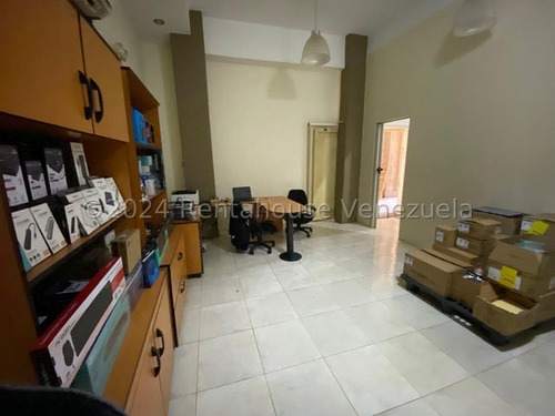 Local En Alquiler Quinta Crespo Mls 25-2401