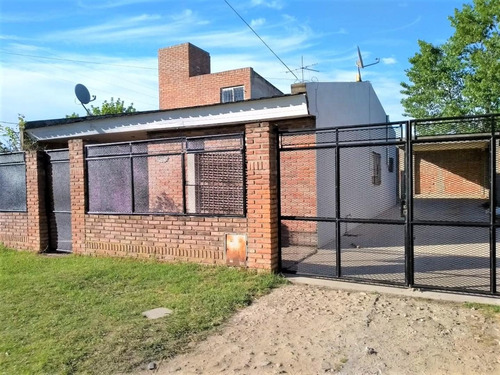 Imagen 2 de 19 de Casa En Venta