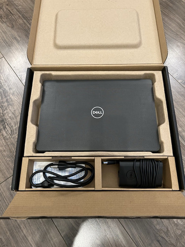 Dell Latitude 7400 Intel I7-8665u 1.9ghz 16gb 477gb Ssd Negro (Usado)
