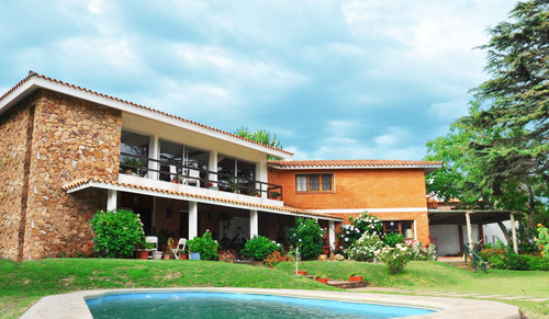 Casa En Alquiler Temporario- Playa Mansa.  (ref: Atm-6765)