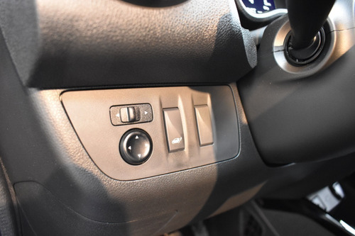 Imagen 18 de 25 de Renault Kwid Ph2 Outsider + Bono De Matricula