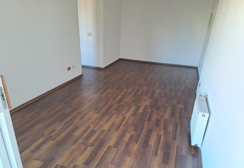 Depto Año Corrido 2d+2b+1e, Viana Próximo Hospital G.fricke