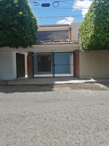 Imagen 13 de 13 de Casa En Renta De 3 Hab Uso De Suelo Comercial Cerca Del Cent