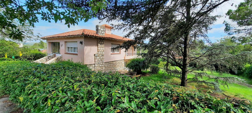 Imagen 5 de 30 de Chalet En Venta De 3 Dormitorios C/ Cochera En Villa Giardino