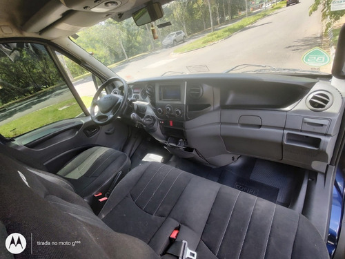 Imagem 11 de 11 de Iveco Daily 35s14 2014 Baú