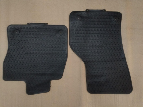 Imagen 2 de 10 de Cubrealfombra Original Vw Golf 4 Piezas
