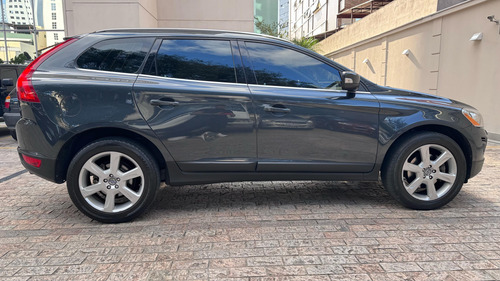 Volvo XC60 2.0 T5 Dynamic 5p