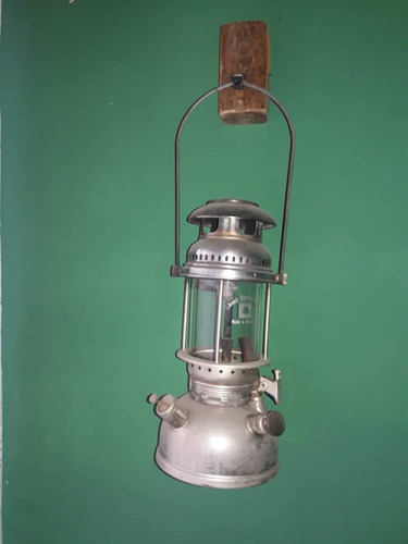 Lámpara De Kerosene Antigua