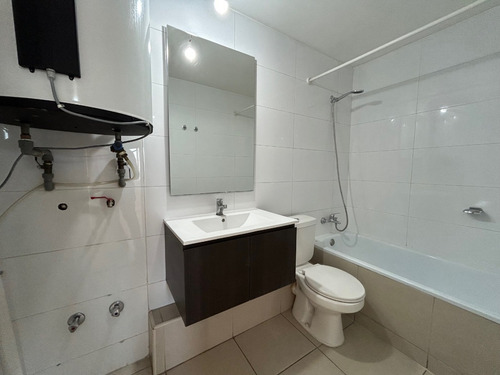 Metro Departamental- Primera Av. 1336; 2d+1b+1est+bod; Codjc