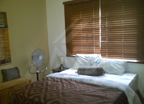 Se Vende Casa En El Rosal, De Estratégica Ubicación Habitable 5/5/5 Interesante Potencial Comercial Y Residencial Con Posibilidades De Ampliar