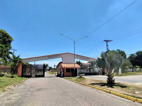 Casa En Venta En Tocuyito Urb. La Esperanza Cg-7007506