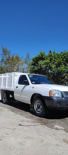 Nissan NP300 2.4 Estacas Dh Mt
