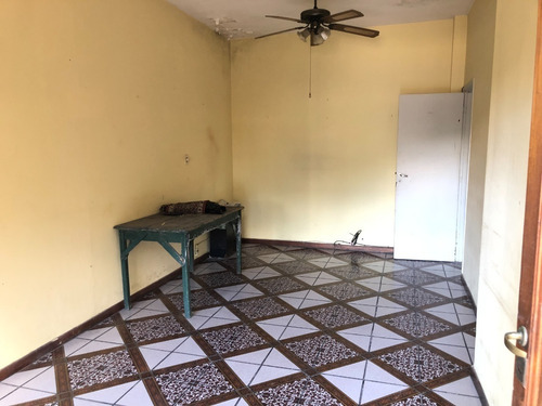 Imagen 15 de 17 de Casa Venta 3 Ambientes Carapachay