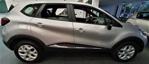 Renault Captur 2.0 Zen Gol Toyota Fiat Idea Suzuky Bmw 125 L