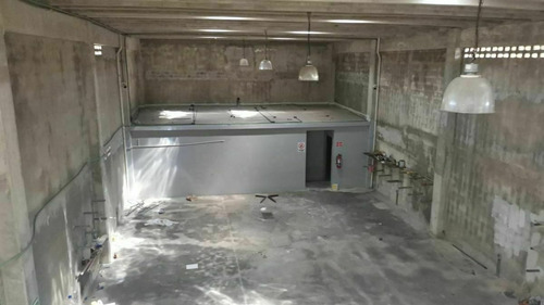 Imagen 2 de 10 de Venta De Bodega En Sm 240 Cancun Con 350m2