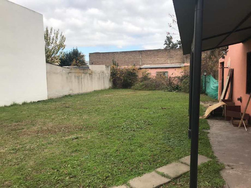 Casa En Venta En Zapiola