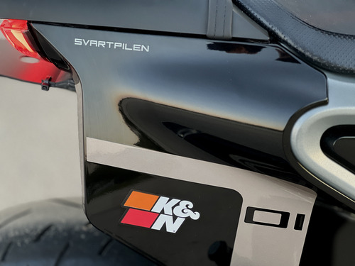 Husqvarna Svartpilen 701